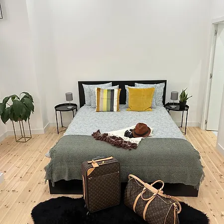 Chiado Bedroom Downtown Guest house Lisbon