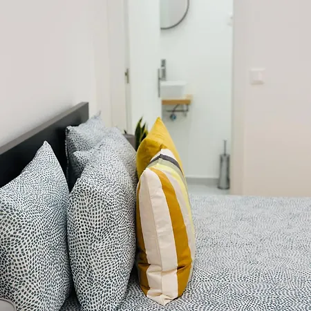 Πανσιόν Chiado Bedroom Downtown