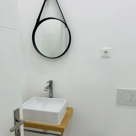 Chiado Bedroom Downtown * リスボン